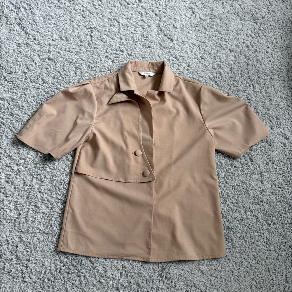J.ING Beige Button Front Short Sleeve Blouse – Size XS